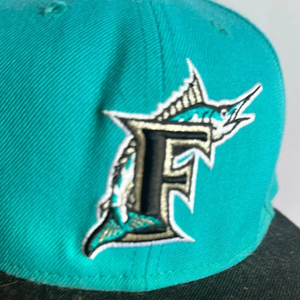 New Era Florida Marlins Teal Fitted Cap - Picture 4 of 5